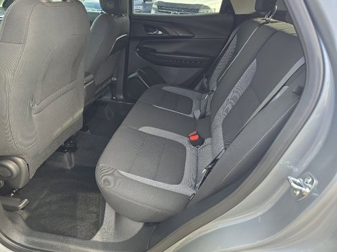 Certified 2025 Chevrolet TrailBlazer LT w/ Driver Confidence Package image 17