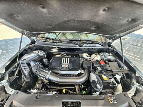 Used 2023 Cadillac XT6 Luxury image 30