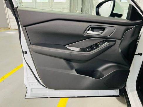 New 2026 Nissan Rogue SV FWD image 20