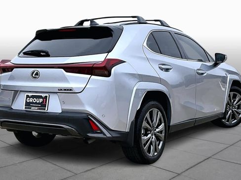 Used 2025 Lexus UX 300h FWD image 13