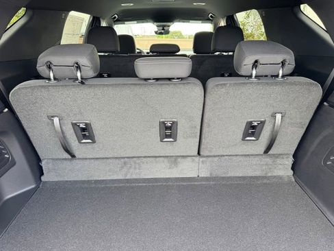 New 2026 Chevrolet Traverse LT w/ Driver Confidence Package FWD image 11