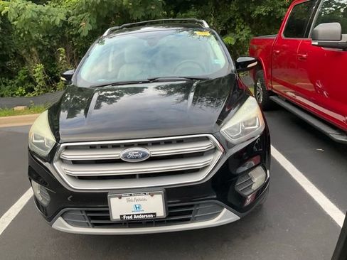 Used 2017 Ford Escape Titanium FWD image 11