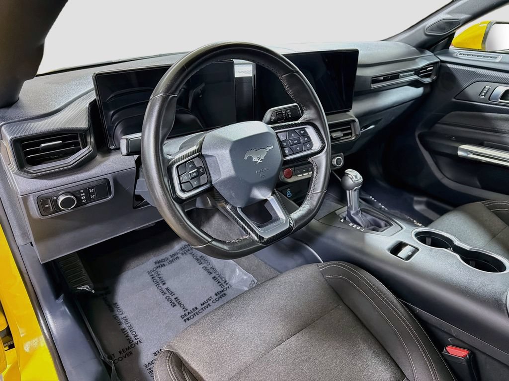 Used 2024 Ford Mustang Coupe RWD image 11