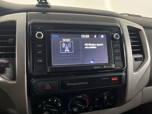 Used 2015 Toyota Tacoma PreRunner w/ SR5 Package image 70