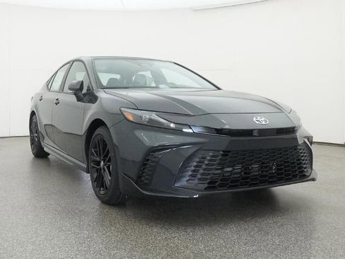 New 2026 Toyota Camry SE FWD image 30