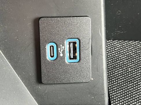 Used 2024 Ford F150 Lariat AWD/4WD image 18