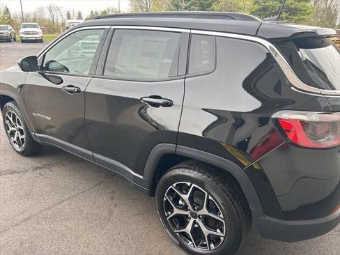 New 2026 Jeep Compass Limited AWD/4WD image 34