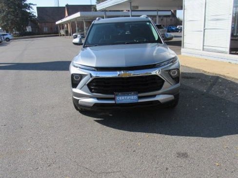 Certified 2025 Chevrolet TrailBlazer LT image 3