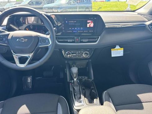 New 2026 Chevrolet TrailBlazer LT w/ Convenience Package AWD/4WD image 19