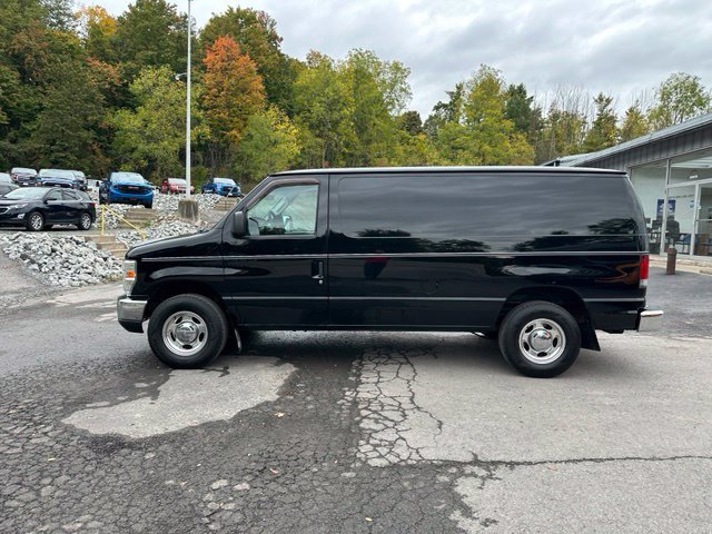 Used 2008 Ford E-250 and Econoline 250 RWD image 2
