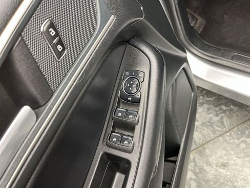 Used 2023 Ford Edge SEL AWD/4WD image 8