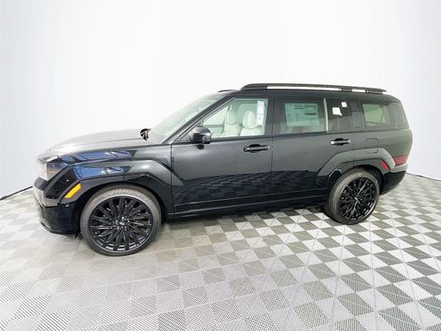 Used 2024 Hyundai Santa Fe Calligraphy AWD/4WD image 3