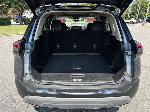 Certified 2023 Nissan Rogue SV w/ SV Premium B Package FWD image 15