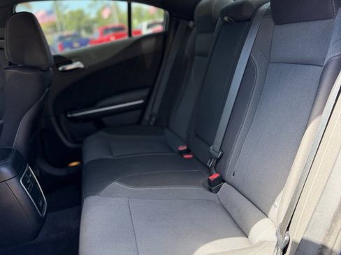 Used 2015 Dodge Charger SXT RWD image 22