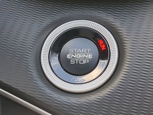 New 2025 Jeep Grand Cherokee 4WD image 35