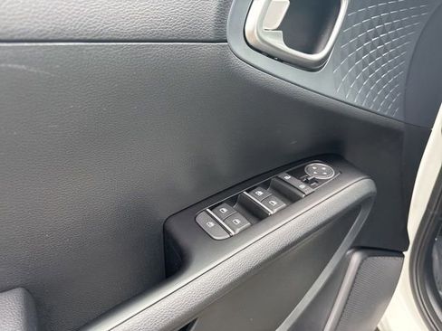 Used 2023 Kia Soul EX image 24