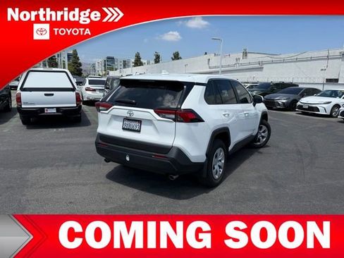Used 2025 Toyota RAV4 LE FWD image 4