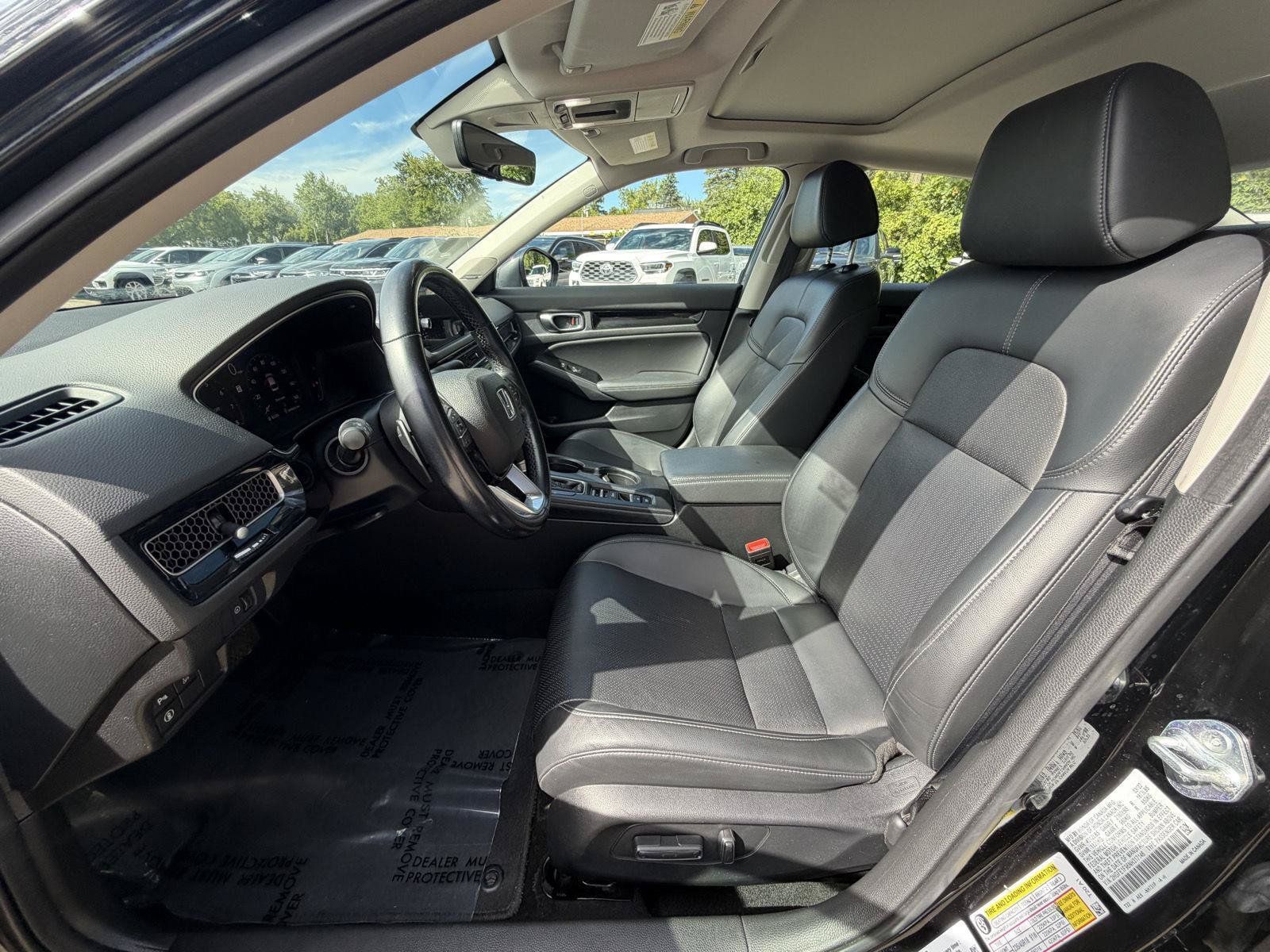 Used 2022 Honda Civic Touring image 12