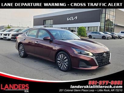 Used 2023 Nissan Altima 2.5 SV