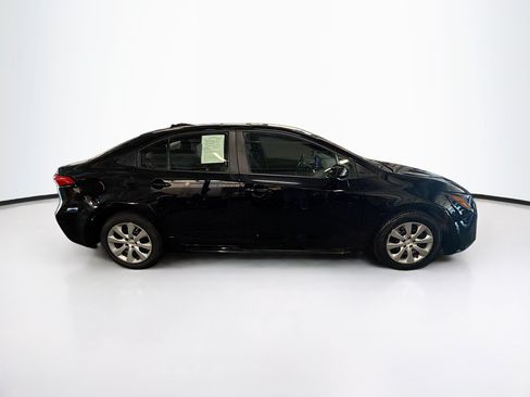 Used 2025 Toyota Corolla LE FWD image 10