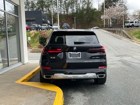 New 2026 BMW X5 xDrive50e w/ Executive Package image 6