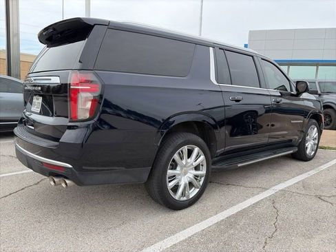 Used 2021 Chevrolet Suburban High Country w/ Max Trailering Package RWD image 3