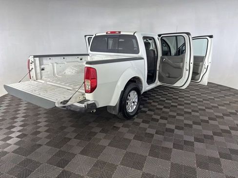 Used 2019 Nissan Frontier SV RWD image 16