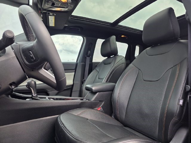 Certified 2023 Jeep Compass Limited w/ Elite Group AWD/4WD image 23
