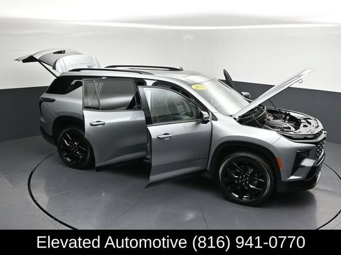 Used 2024 Chevrolet Traverse RS w/ LPO, Floor Liner Package AWD/4WD image 32