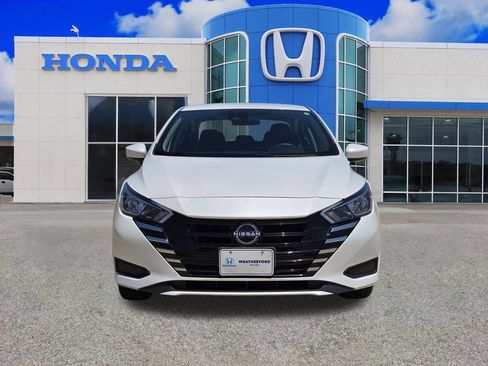 Used 2024 Nissan Versa SV FWD image 8