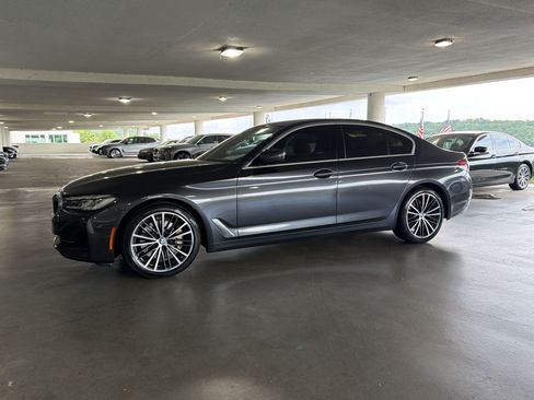 Used 2021 BMW 530i xDrive AWD/4WD image 13