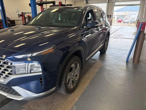 Used 2023 Hyundai Santa Fe SEL w/ Premium Package image 4