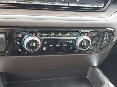 New 2026 GMC Sierra 1500 SLT w/ SLT Premium Package RWD image 25