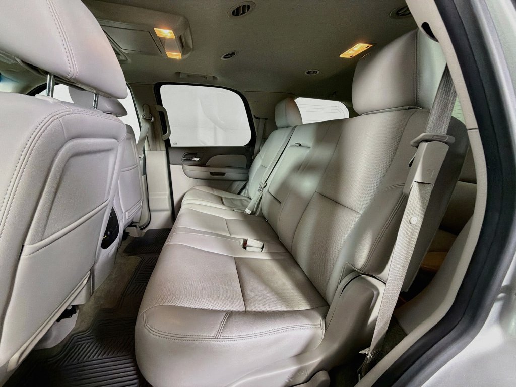 Used 2013 Chevrolet Tahoe LTZ AWD/4WD image 19