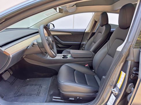 Used 2023 Tesla Model 3 Standard Range RWD image 17