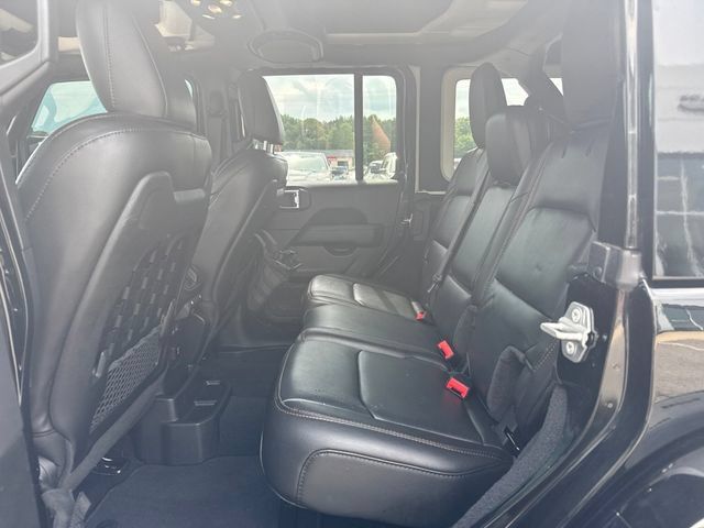 Used 2022 Jeep Wrangler Unlimited Rubicon w/ Dual Top Group AWD/4WD image 31