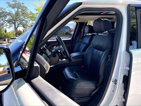 Used 2023 Land Rover Range Rover Autobiography AWD/4WD image 24