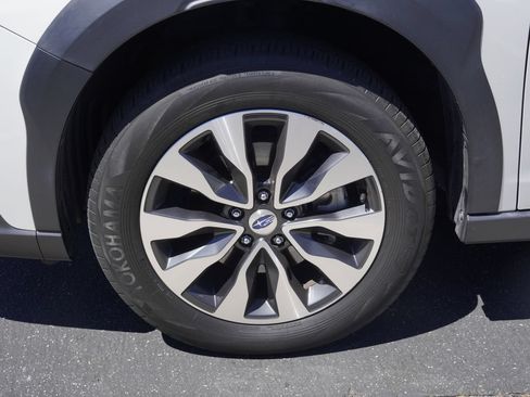 Used 2023 Subaru Outback Touring XT AWD/4WD image 7