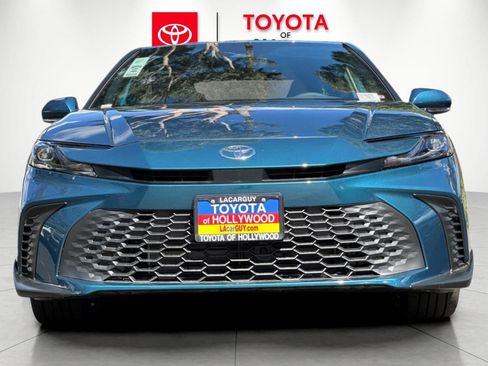 New 2026 Toyota Camry SE FWD image 8