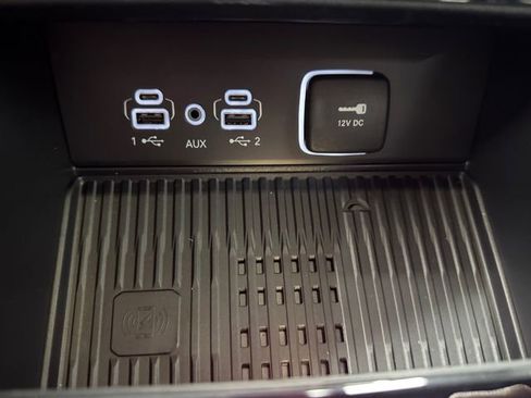 Used 2026 Jeep Grand Cherokee Laredo image 16