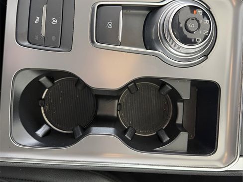 Used 2024 Ford Edge Titanium image 34