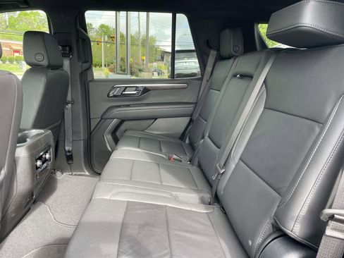 Used 2025 Chevrolet Tahoe Z71 AWD/4WD image 21