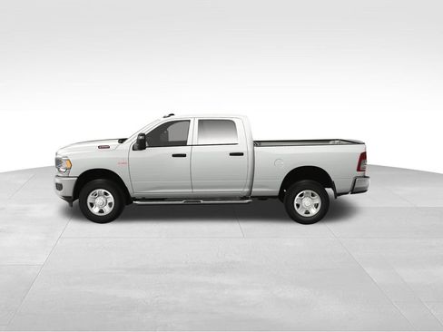 New 2024 RAM 2500 Tradesman w/ Chrome Appearance Group image 3