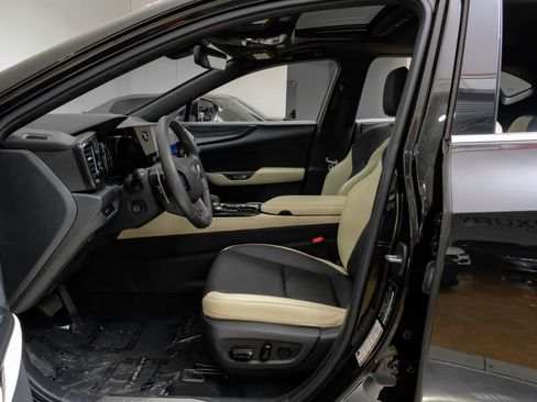 Used 2023 Lexus NX 350 AWD image 4
