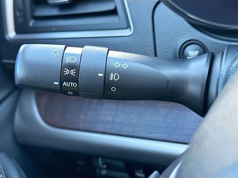 Used 2019 Subaru Outback 2.5i Limited image 13