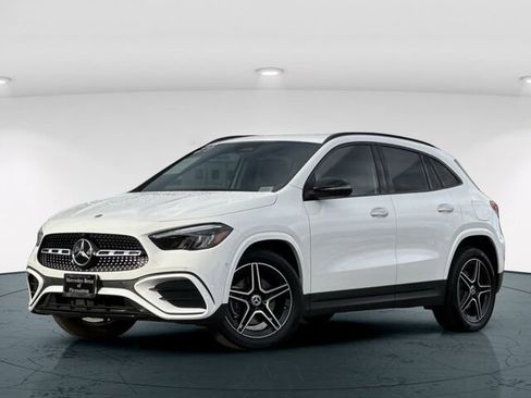 Used 2025 Mercedes-Benz GLA 250 4MATIC image 2