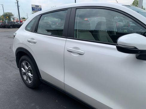 Used 2025 Honda HR-V LX image 14