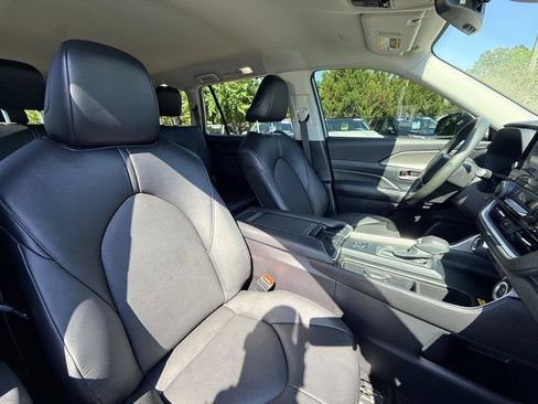 Used 2026 Toyota Grand Highlander FWD image 22
