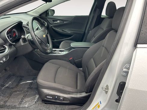 Used 2023 Chevrolet Malibu LT w/ Sport Edition image 15
