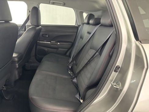 Used 2025 Mitsubishi Outlander Sport ES image 30